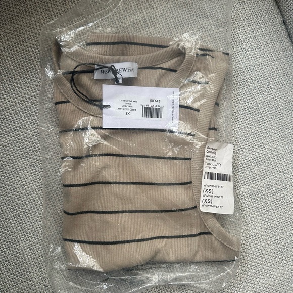 NWT Striped Ribbed Tank - Picture 3 of 3